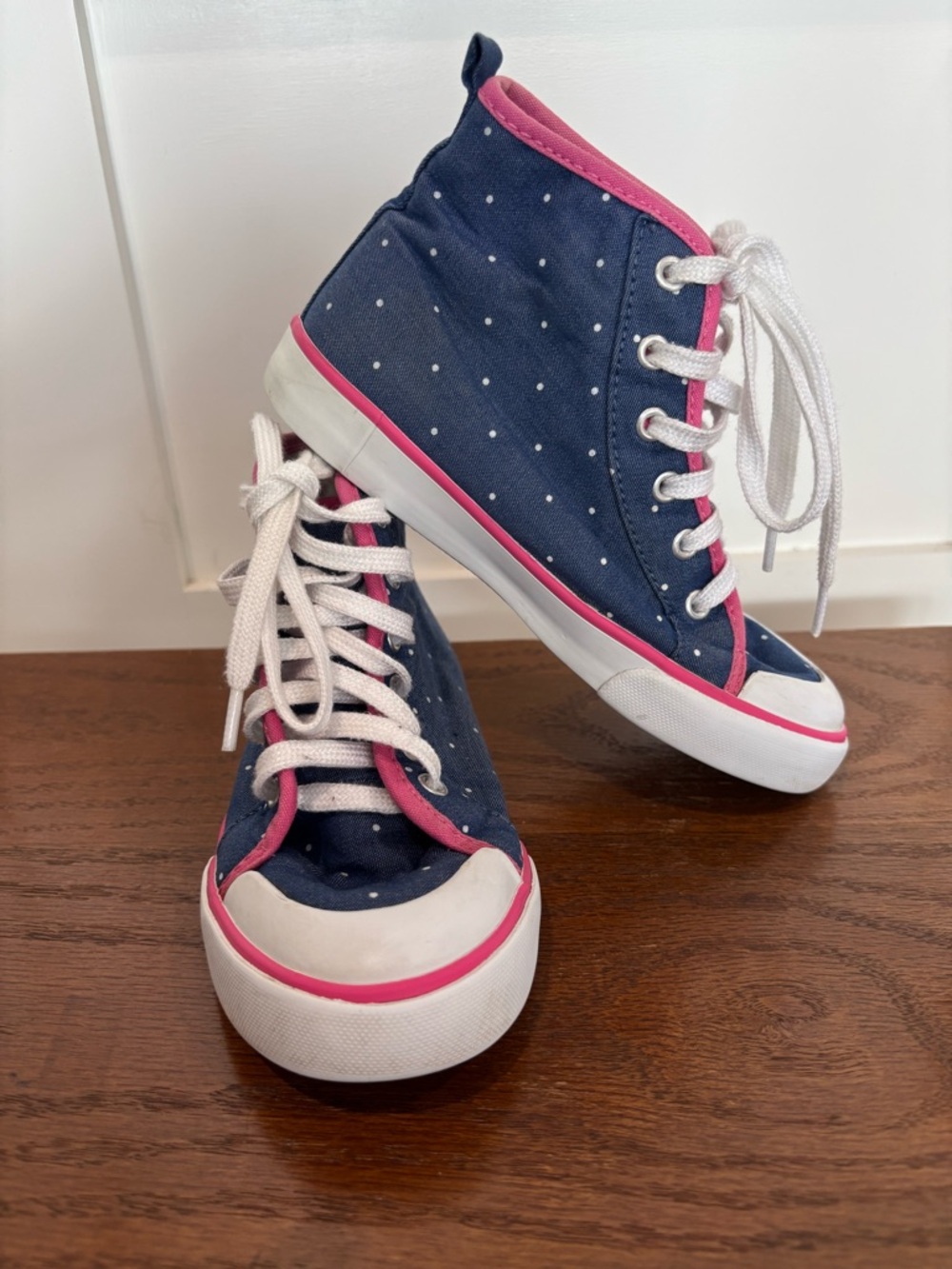 Gymboree Navy High-Top Sneakers with Rainbow and Pink Trim polka dots - Picture 3 of 12